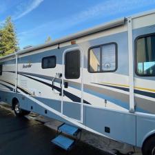 -Puddles-Pressure-Washing-Remarkable-RV-Transformation- 9